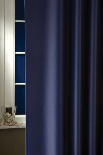 Uni blue black-out curtain
